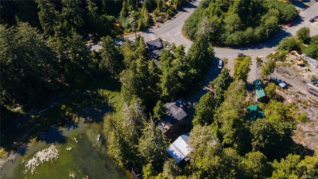 2 of 13 - 215 Boardwalk Blvd, Ucluelet, BC