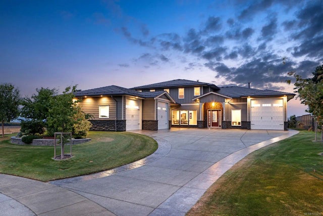 2 of 50 - 200 Connemara Rd, Comox, BC