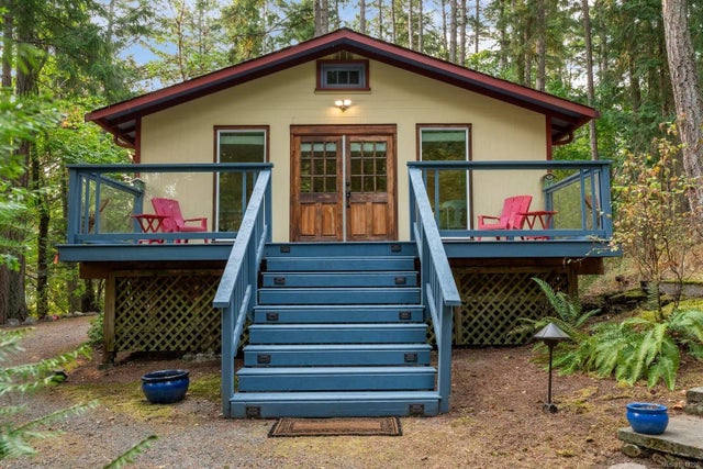1 of 32 - 99 Captain Morgans Blvd, Protection Island, BC