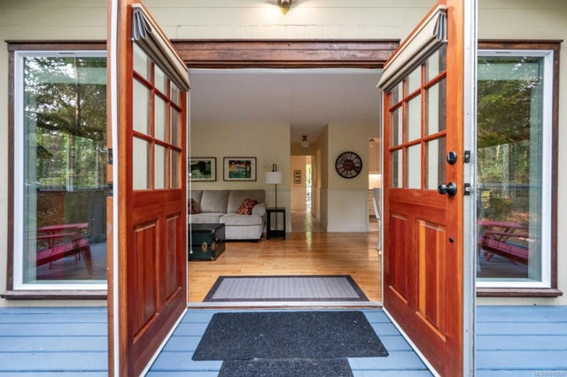 2 of 32 - 99 Captain Morgans Blvd, Protection Island, BC