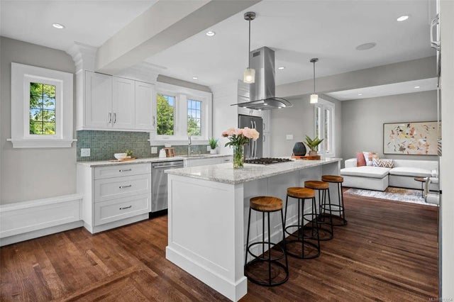 4 of 52 - 750 Island Rd, Oak Bay, BC