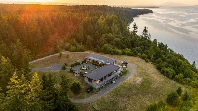 2 of 98 - 7939 Lenwood Rd, Merville, BC