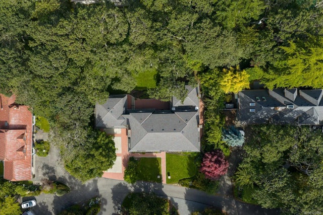 4 of 52 - 611 Island Rd, Oak Bay, BC