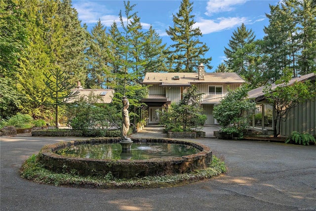 1 of 62 - 1661 Lands End Rd, North Saanich, BC