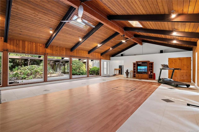 4 of 62 - 1661 Lands End Rd, North Saanich, BC