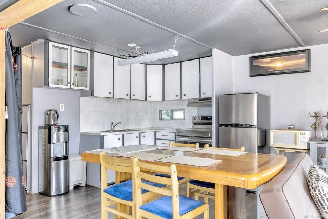 3 of 23 - 380 Martindale Rd 204, Parksville, BC