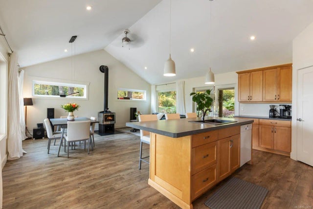 3 of 49 - 6531 Country Rd, Fanny Bay, BC