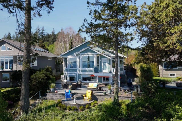 3 of 43 - 9055 Lochside Dr, North Saanich, BC