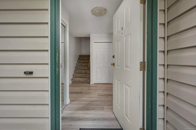 3 of 28 - 1910 Bowen Rd 9, Nanaimo, BC