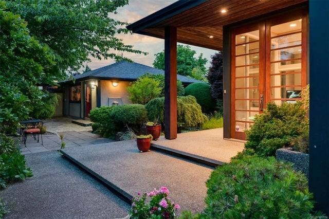 5 of 67 - 5299 Parker Ave, Saanich, BC