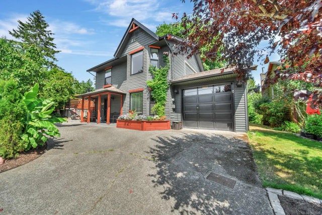 1 of 30 - 191 Summit Dr, Nanaimo, BC