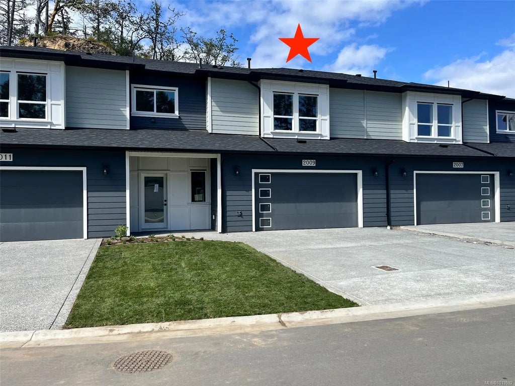 2009 West Park Lane, View Royal