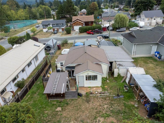 3 of 21 - 32 Poplar St, Lake Cowichan, BC