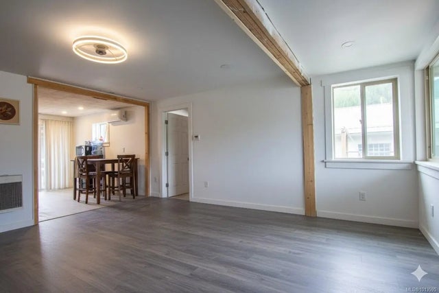 5 of 21 - 32 Poplar St, Lake Cowichan, BC