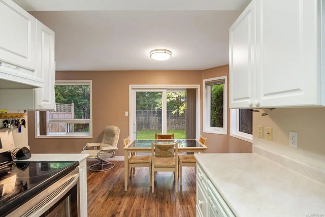 3 of 36 - 2355 Valley View Dr 37, Courtenay, BC