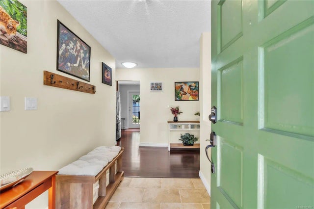 3 of 49 - 1985 Saunders Rd, Sooke, BC