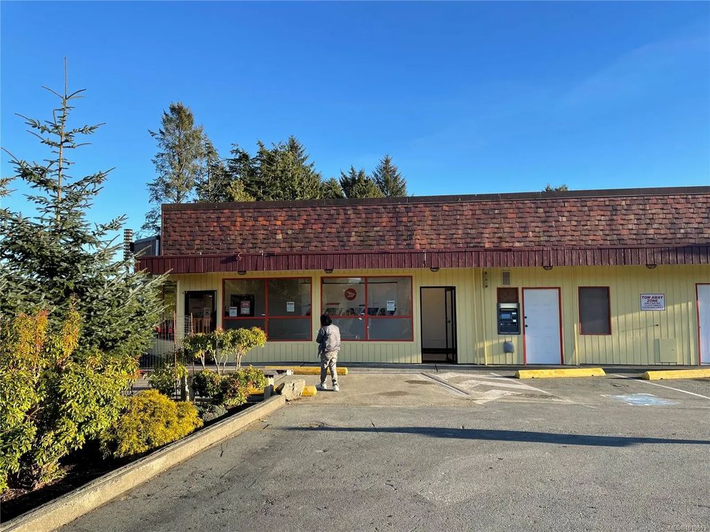 1685 Peninsula Rd 500, Ucluelet