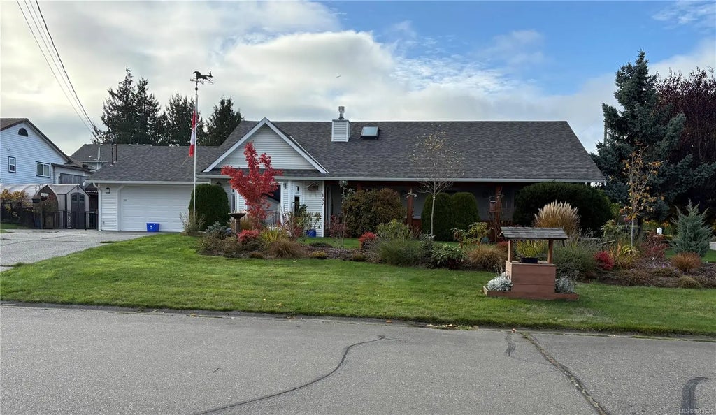 697 Woodburn St, Parksville