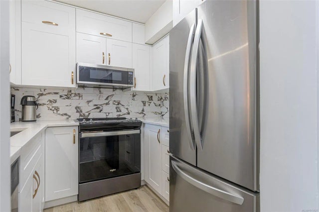 1906 Bowen Rd 10, Nanaimo