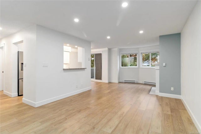 4 of 41 - 894 Vernon Ave 102, Saanich, BC