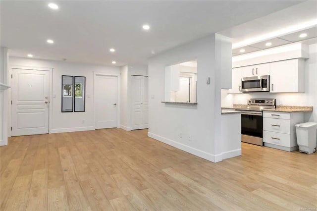 5 of 41 - 894 Vernon Ave 102, Saanich, BC