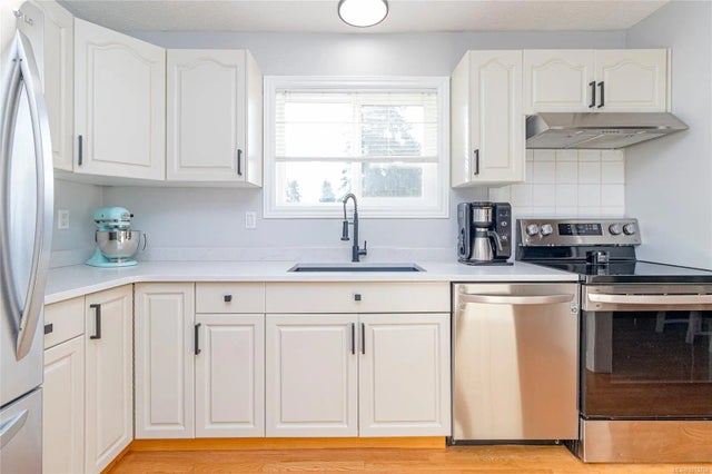 4 of 43 - 200 Johnson Pl, Lake Cowichan, BC
