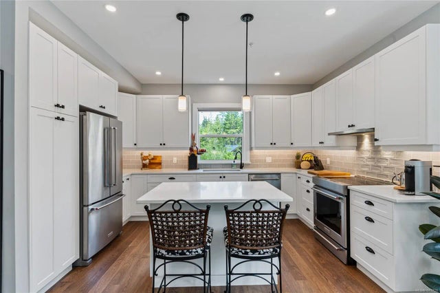 2 of 50 - 108 Trailhead Cir, Shawnigan Lake, BC