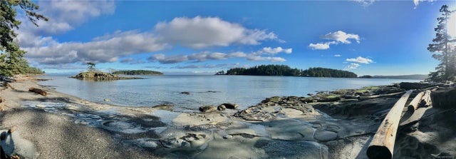 1 of 25 - Lt4 Hyham Rd, Gabriola Island, BC