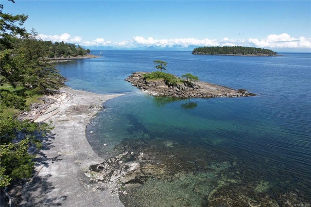 2 of 25 - Lt4 Hyham Rd, Gabriola Island, BC