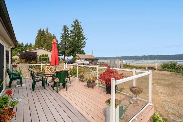 1 of 60 - 7442 Yake Rd, Fanny Bay, BC