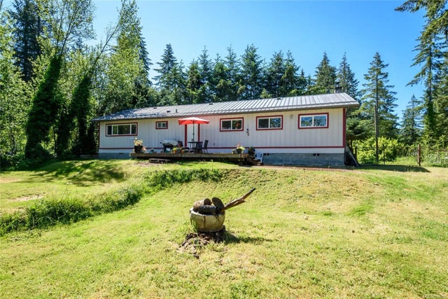 2 of 39 - 2030 Black Creek Rd, Black Creek, BC