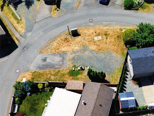 5 of 14 - 3115 Elsie Lake Cir, Nanaimo, BC