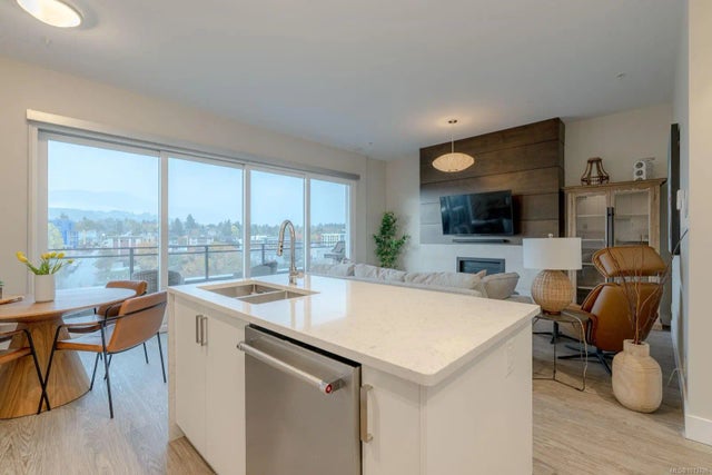 4 of 29 - 91 Chapel St 508, Nanaimo, BC