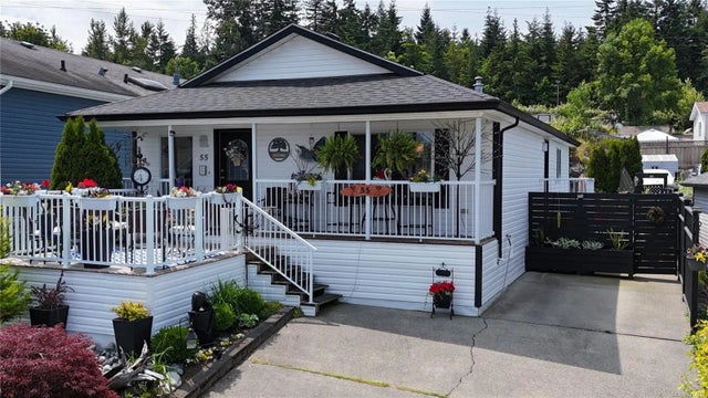 1 of 26 - 658 Alderwood Dr 55, Ladysmith, BC