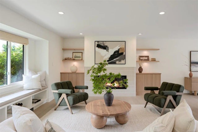 4 of 90 - 2091 Stonehewer Pl, Oak Bay, BC