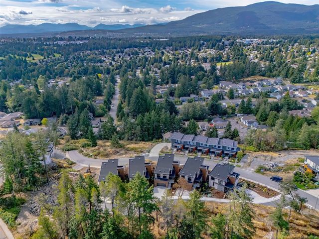 3 of 38 - 1220 Manzanita Pl 102, Nanaimo, BC
