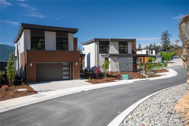 3 of 37 - 1220 Manzanita Pl 102, Nanaimo, BC