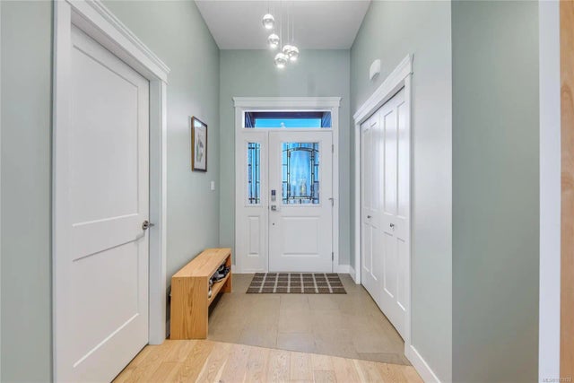 5 of 56 - 3560 Wisteria Pl, Campbell River, BC