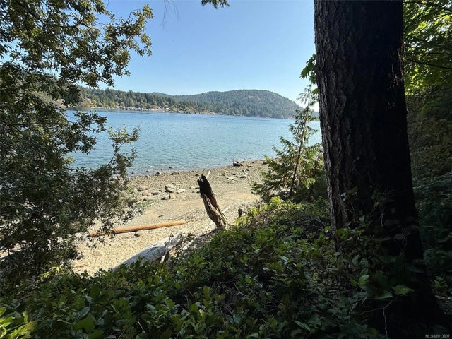 3 of 24 - 221 Isabella Point Rd, Salt Spring, BC
