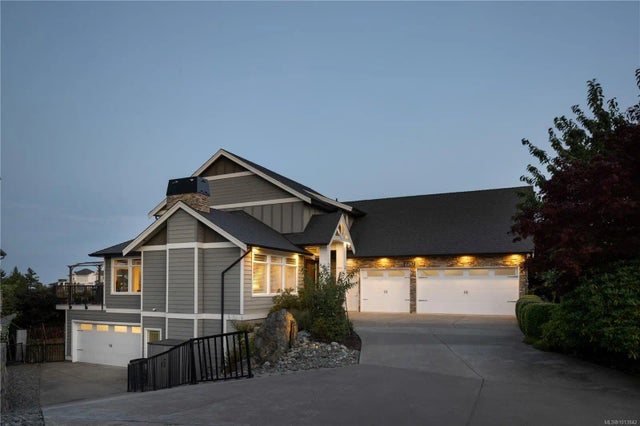 2 of 45 - 2287 Nicklaus Dr, Langford, BC