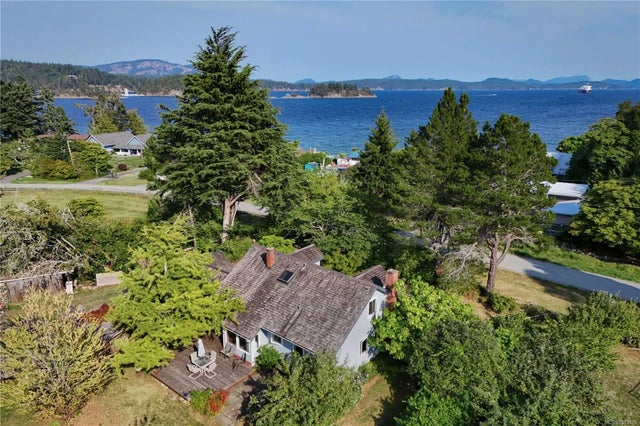 2 of 62 - 270 Price Rd, Salt Spring, BC