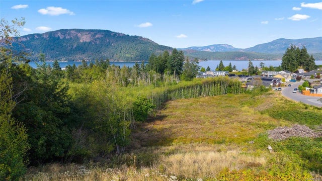1 of 9 - 4680 Galdwell Rd, Cowichan Bay, BC