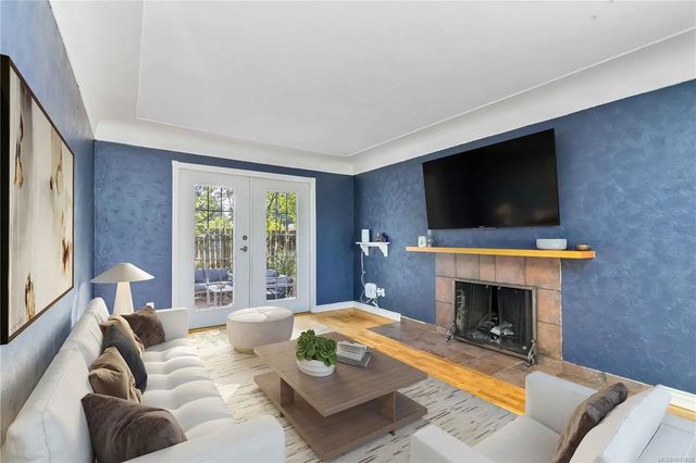 2 of 33 - 3365 Painter Rd A, Colwood, BC