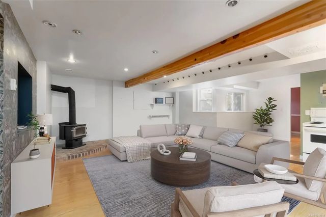 3 of 33 - 3365 Painter Rd A, Colwood, BC