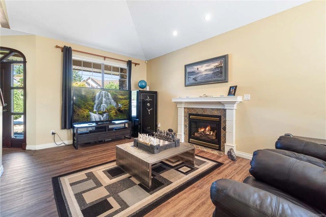 4 of 28 - 3354 Whitetail Pl, Nanaimo, BC