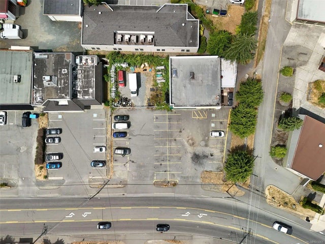 1 of 9 - 4146 Departure Bay Rd, Nanaimo, BC