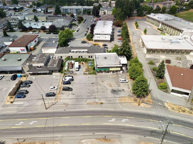 4 of 9 - 4146 Departure Bay Rd, Nanaimo, BC