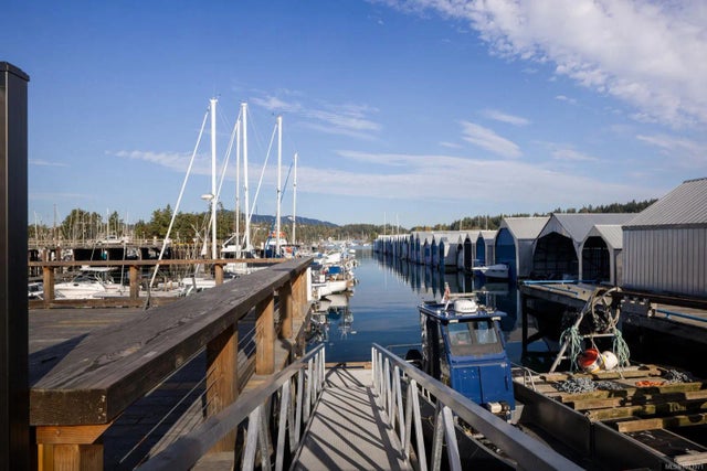 3 of 41 - 2270 Harbour Rd 201, Sidney, BC