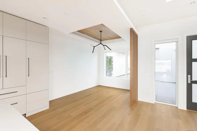 5 of 41 - 2270 Harbour Rd 201, Sidney, BC