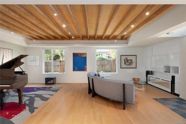 5 of 48 - 1530 Brooke St, Victoria, BC